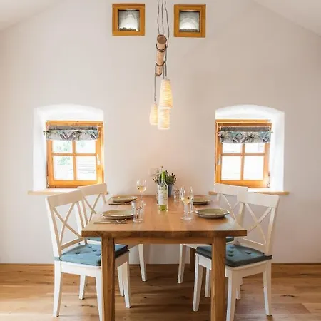 Ambiente & Comfort Im Historischen Anwesen Apartmán Walting