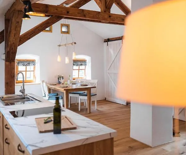 Ambiente & Comfort Im Historischen Anwesen Daire Walting
